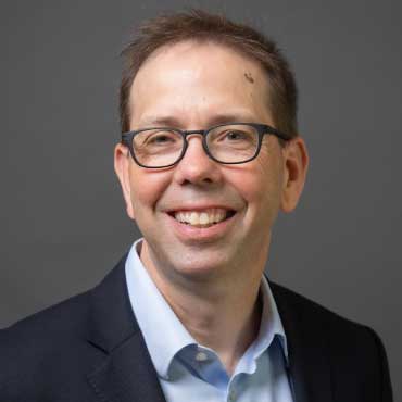 Dr. Brian Kuhlman, Eddie Goldenberg Distinguished Research Chair of Canada in Computational Protein Design